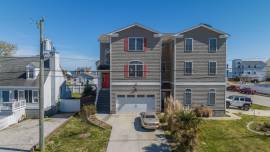 2 Bonita Drive, Hampton, Virginia